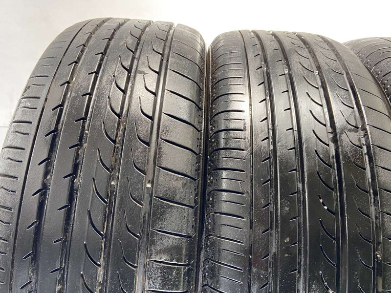 ヨコハマ ブルーアース RV-02 215/60R17  4本