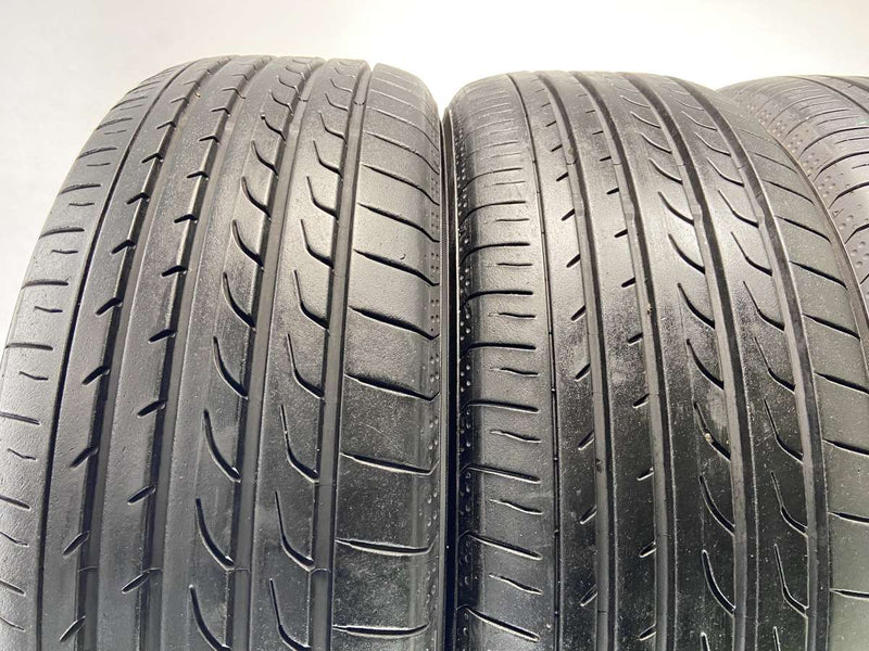ヨコハマ ブルーアース RV-02 215/60R17  4本