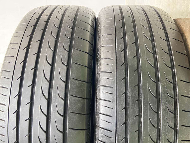 ヨコハマ ブルーアース RV-02 215/60R17  2本