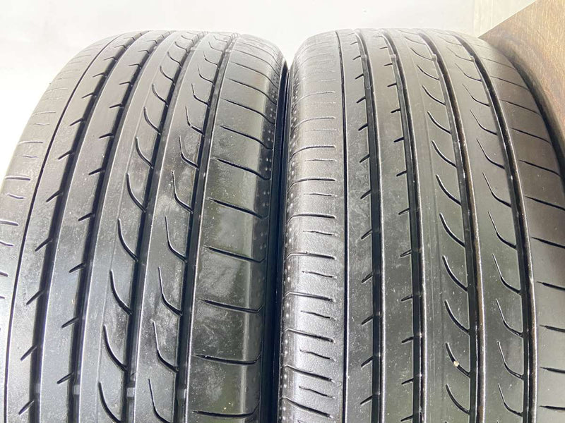 ヨコハマ ブルーアース RV-02 215/60R17  2本