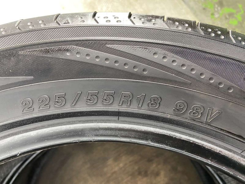 ヨコハマ ブルーアース RV-02 225/55R18  2本