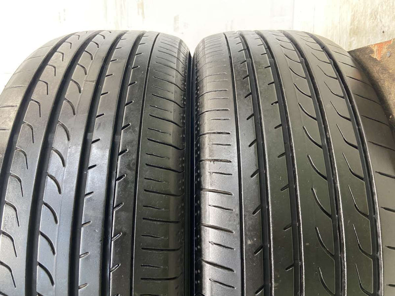 ヨコハマ ブルーアース RV-02 225/55R18  2本