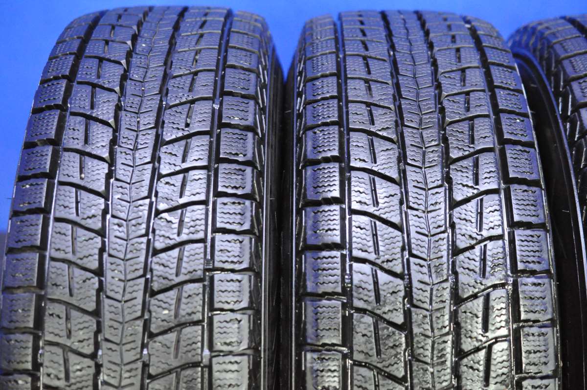 ダンロップ ウィンターマックス SJ8 205/70R15 /ホンダ純正 CR-V 15x6 