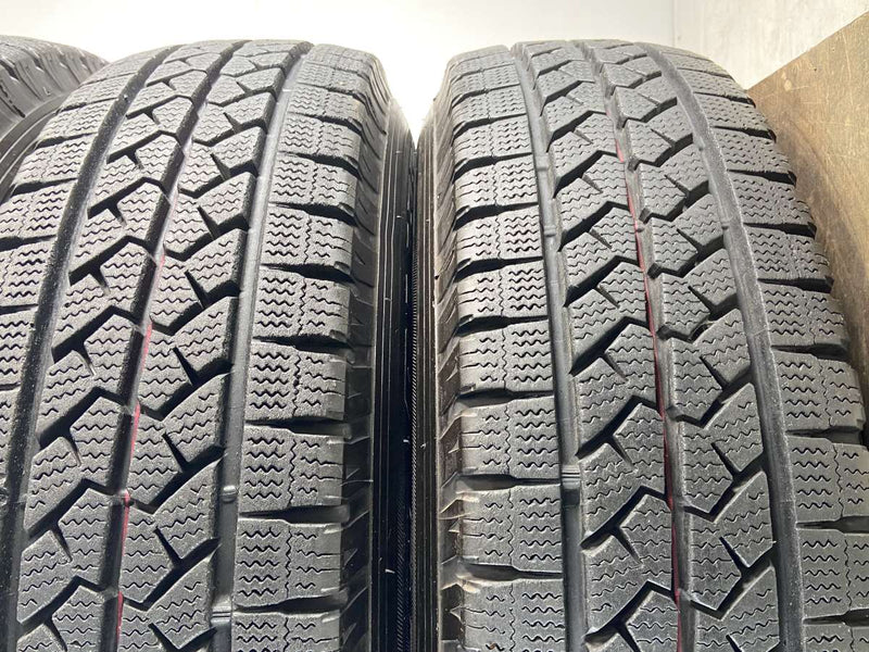 ブリヂストン ブリザック VL1 195/80R15 107/105L LT / jsc 6.0J+33 139.7-6穴 4本 –  タイヤ・ホイールカンパニー