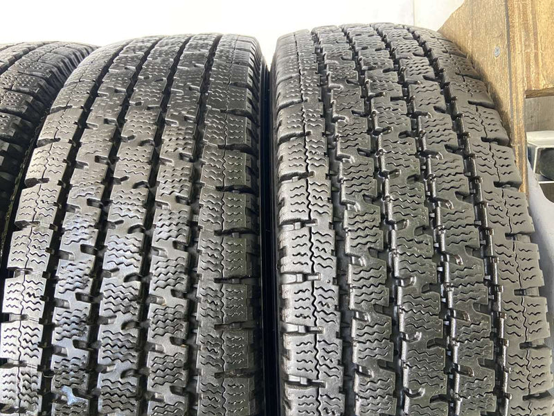 トーヨータイヤ デルベックス935 195/80R15 107/105N LT 4本