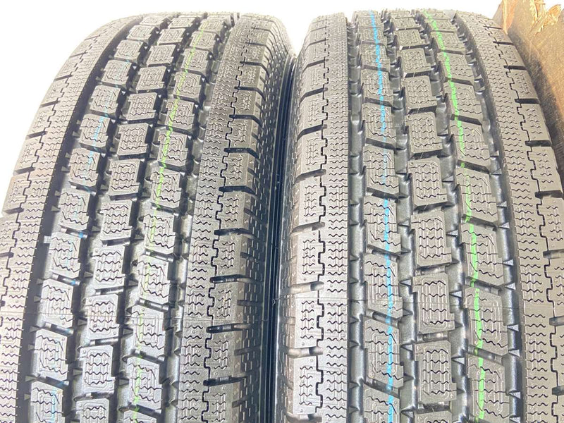 トーヨータイヤ デルベックス 934 195/80R15 107/105 LT 2本