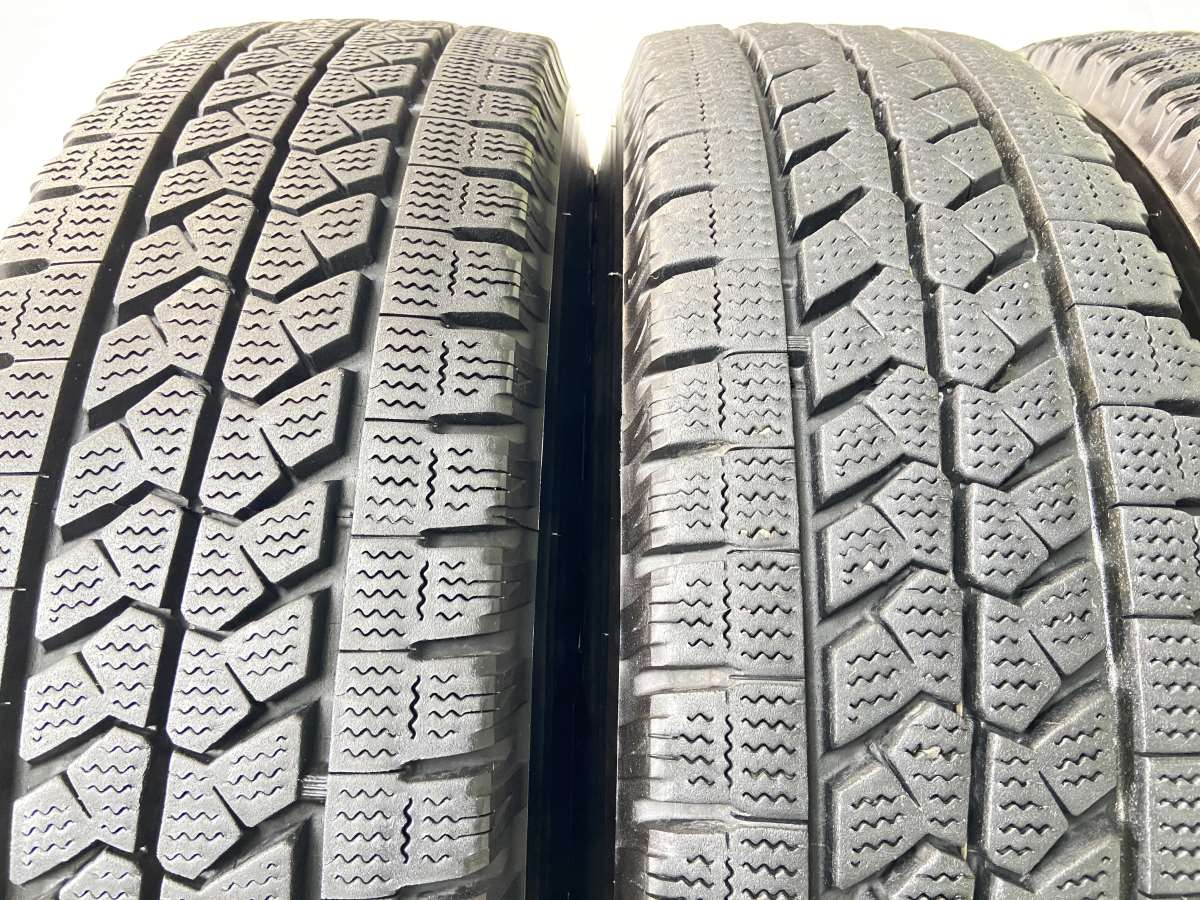 ブリヂストン ブリザック W979 185/75R15 106/104 LT /日産純正 5.5J+  