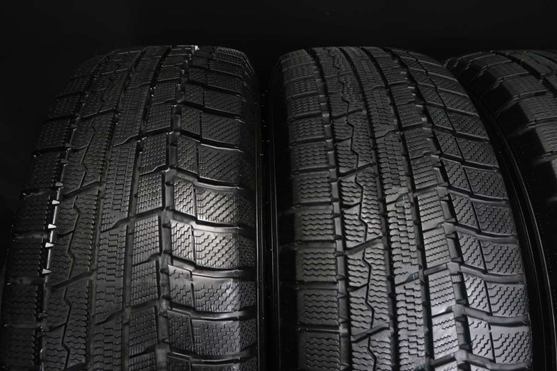 トーヨータイヤ ウィンタートランパスTX 215/65R16 /日産純正  16x6.5 45 114.3-5穴