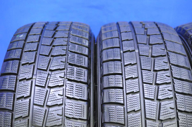 ダンロップ ウィンターマックス WM01 215/65R16