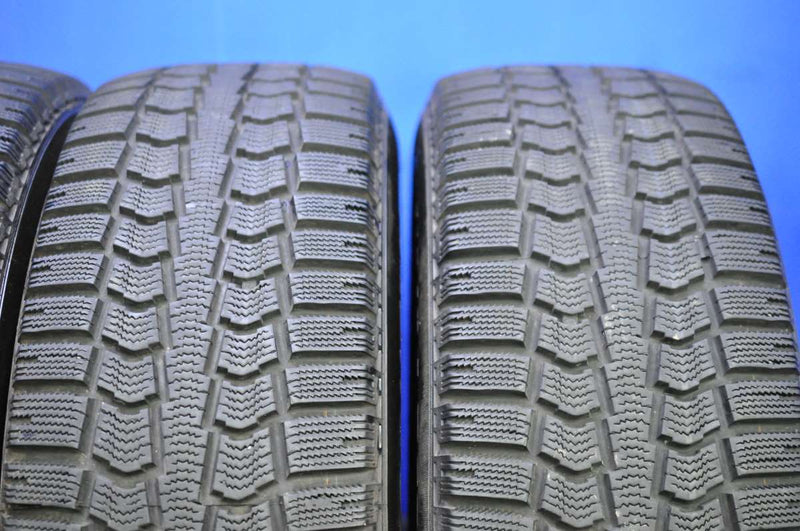 ピレリ アイスコントロール 215/65R16