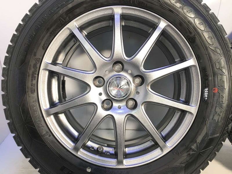 グッドイヤー アイスナビ 6 215/60R16 /ロクサーニ 16x6.5 53 114.3-5穴