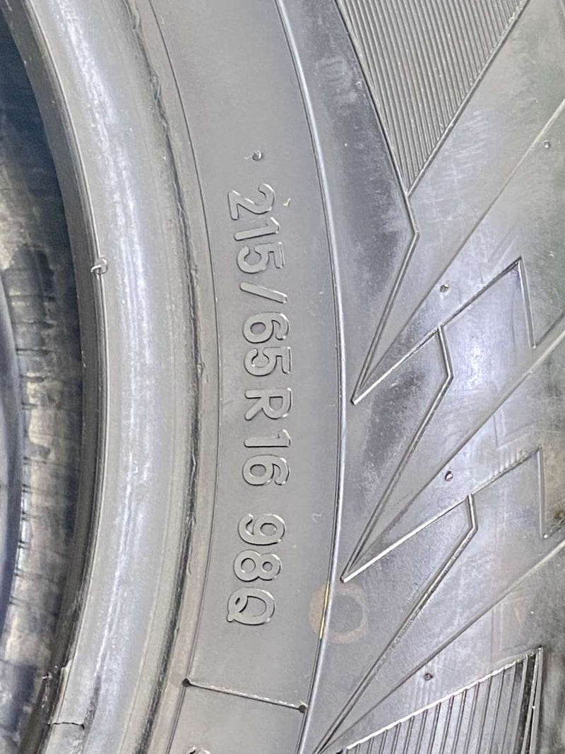 トーヨータイヤ ウィンタートランパスTX 215/65R16