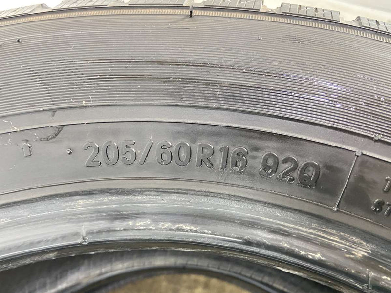 トーヨータイヤ ウィンタートランパス TX 205/60R16  2本