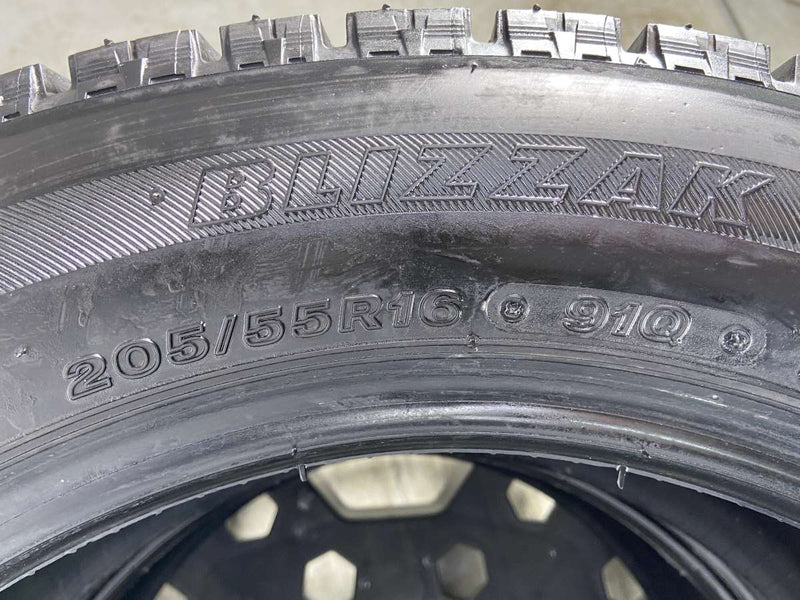 ブリヂストン ブリザック VRX 205/55R16  2本