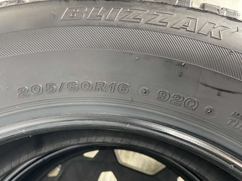 ブリヂストン ブリザック VRX 205/60R16  2本