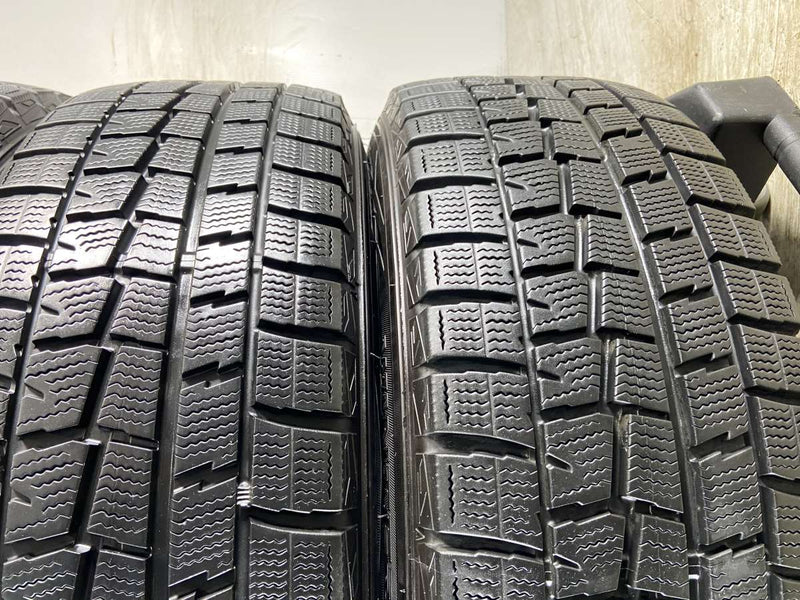 ダンロップ ウィンターマックス WM01 205/60R16  /　 Exceeder 6.5J+48 114.3-5穴 4本