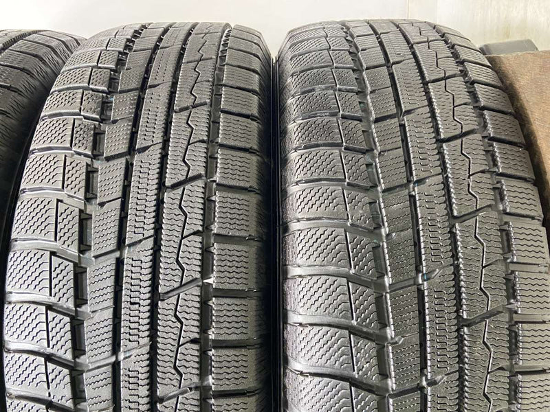 トーヨータイヤ ウィンタートランパス TX 215/65R16  4本