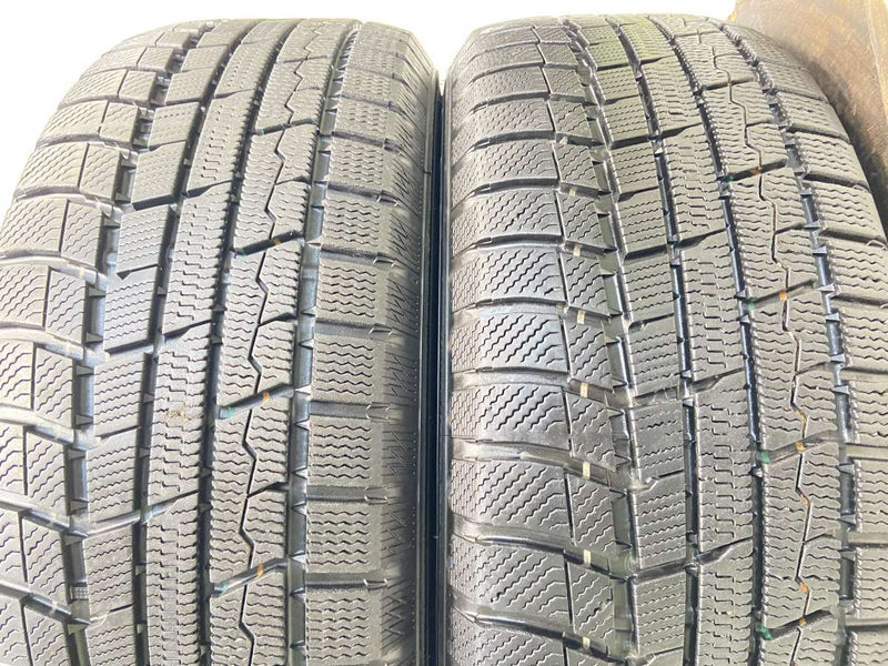 トーヨータイヤ ウインタートランパスTX 215/60R16  2本