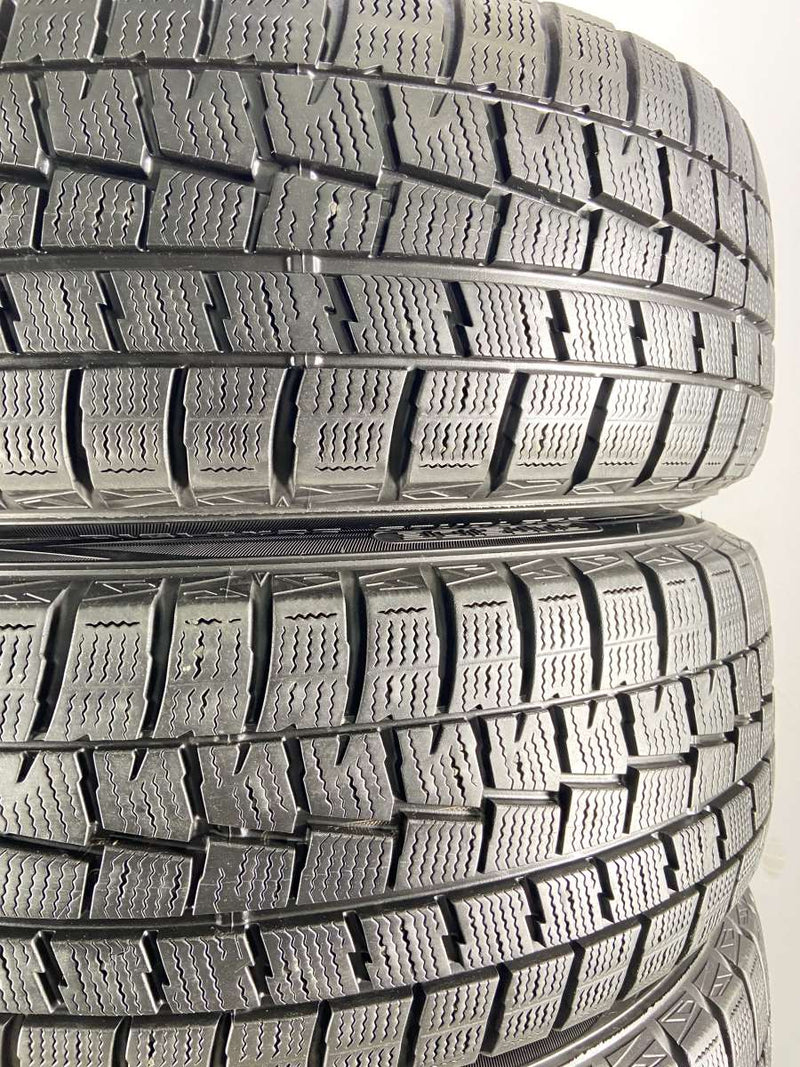 ダンロップ ウィンターマックス WM01 215/55R17 /ROZEST 17x7.0 55 114.3-5穴