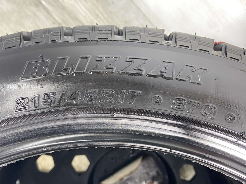 ブリヂストン ブリザック VRX 215/45R17  2本