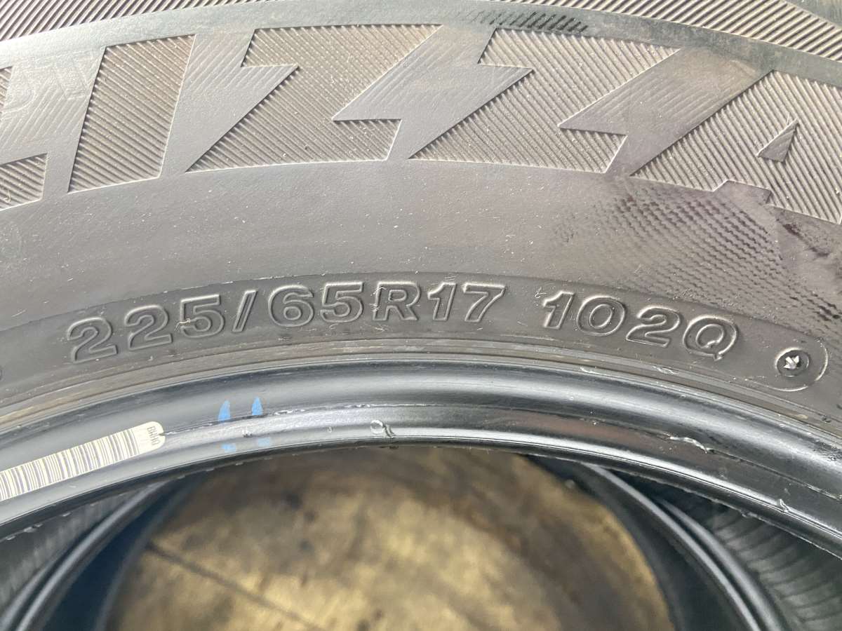 イカさん　専用　225/65R/17 ブリヂストン　ブリザック　　ＤＭ－Ｖ２ 超バリ山 ブリヂストン BLIZZAKブリザック DM-V2 225/65R17 2本SET