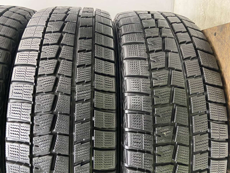 ダンロップ ウィンターマックス WM01 215/60R17  4本