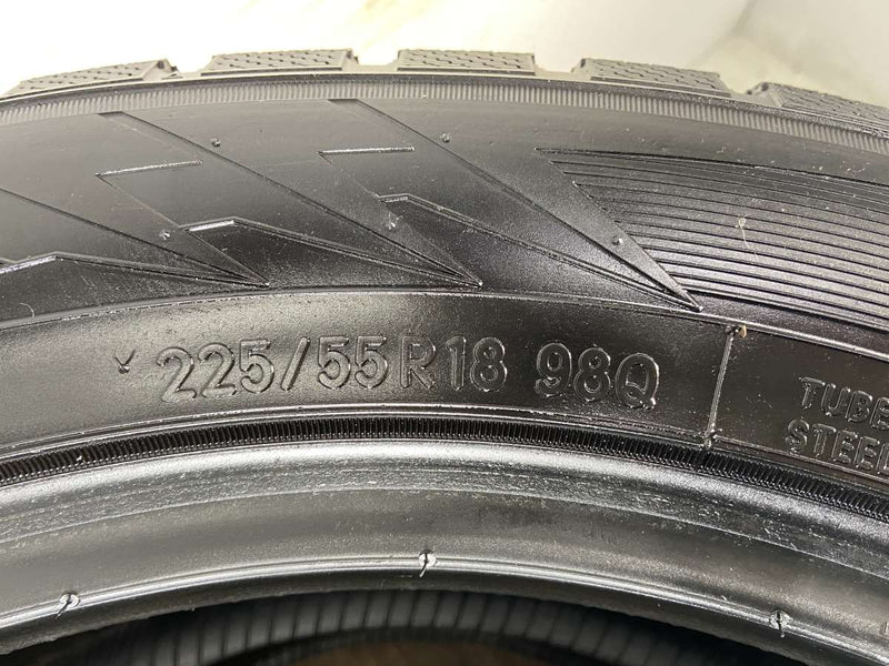 トーヨータイヤ ウィンタートランパス TX 225/55R18  2本